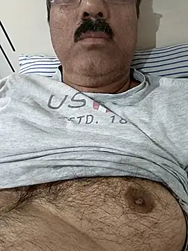 moonflower25 online show from November 17, 8:42 am