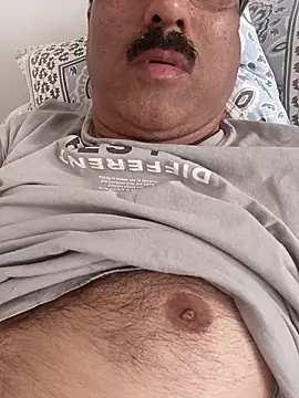 moonflower25 online show from April 1, 12:06 pm