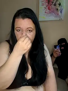 BlacReign online show from April 29, 6:36 pm