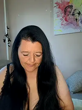BlacReign online show from May 10, 5:29 pm