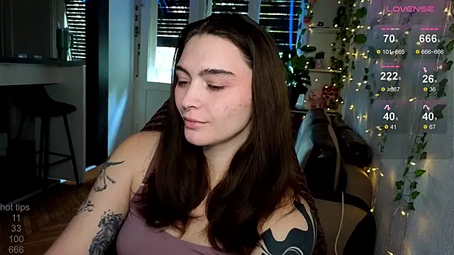 Snapshot of dorfmatratze__ chatting on October 15, 6:46 am dorfmatratze online show from October 15, 6:46 am