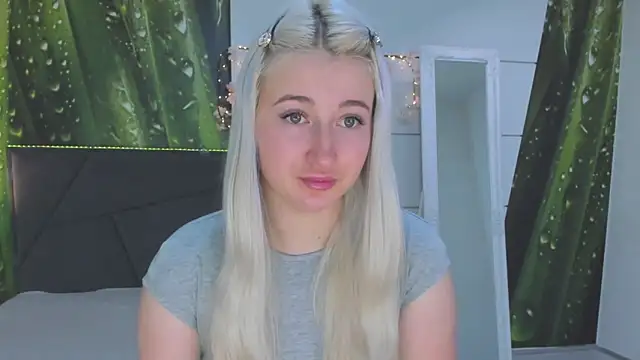 HollyTailors online show from February 16, 6:20 am