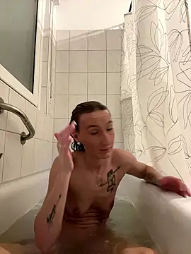 Emilia Mausi online show from January 18, 7:39 pm