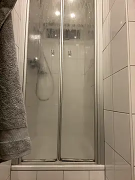 Emilia Mausi online show from February 9, 8:35 pm