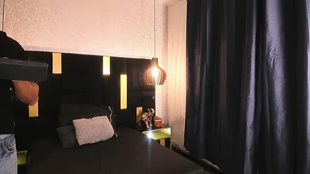 Lucio  Fox online show from February 21, 11:33 am