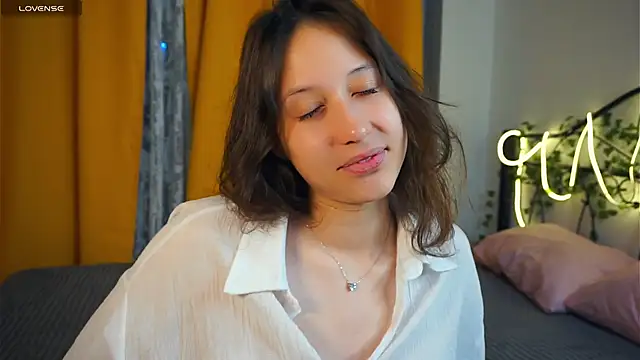 BeckyBurgh online show from October 16, 6:20 pm