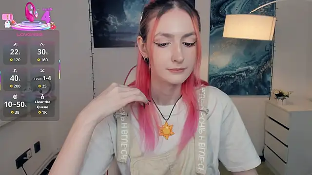 Snapshot of EasterBlink chatting on October 16, 10:27 am EasterBlink online show from October 16, 10:27 am