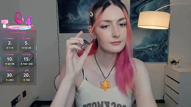 Snapshot of EasterBlink chatting on October 18, 11:11 am EasterBlink online show from October 18, 11:11 am