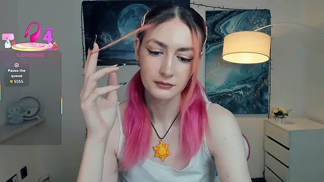 Snapshot of EasterBlink chatting on October 29, 11:12 am EasterBlink online show from October 29, 11:12 am