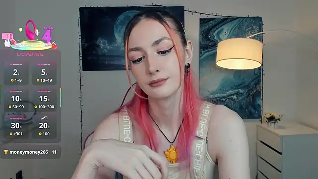 Snapshot of EasterBlink chatting on October 30, 11:00 am EasterBlink online show from October 30, 11:00 am