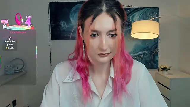 Snapshot of EasterBlink chatting on October 31, 11:00 am EasterBlink online show from October 31, 11:00 am