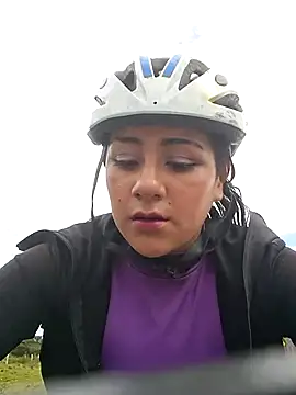 CAROLINE  07 online show from September 24, 1:47 pm