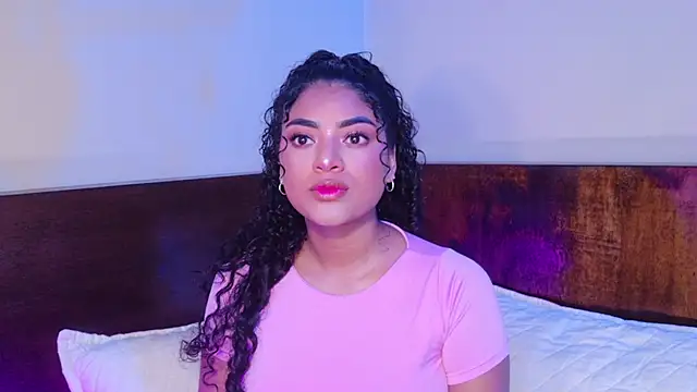 Carly Monroe  online show from October 26, 2:01 pm