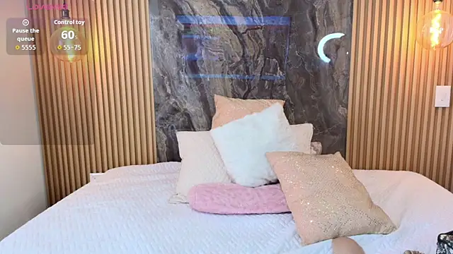 Snapshot of Alana-Jones chatting on September 20, 12:50 pm Alana-Jones online show from September 20, 12:50 pm