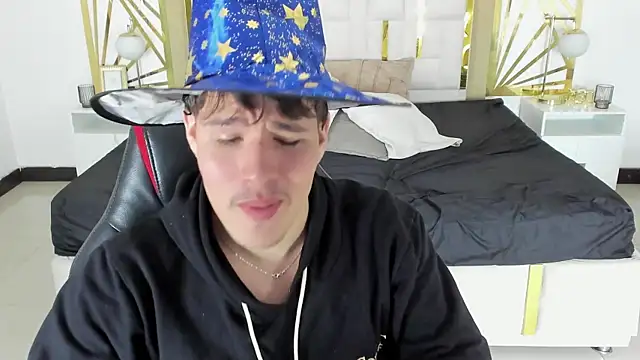 SEXYBOY VC online show from October 31, 1:23 pm