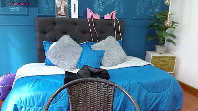 zohet kriss online show from March 30, 2:29 pm