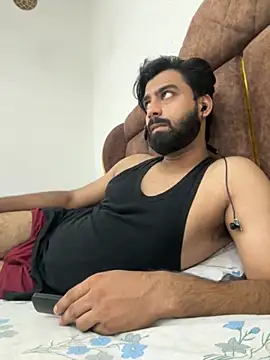 hottestboy03 online show from October 4, 5:49 am