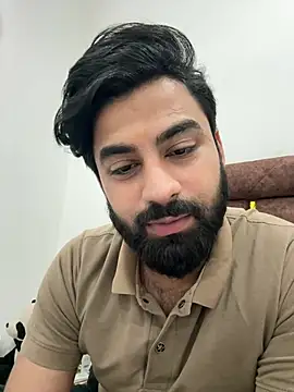 hottestboy03 online show from March 27, 6:52 am