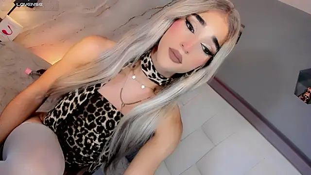 Ariia-janee online show from March 6, 5:04 am