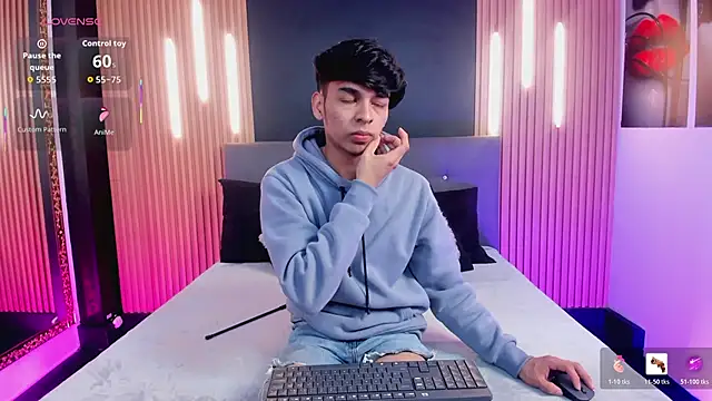 OnlyJos online show from February 3, 8:25 pm