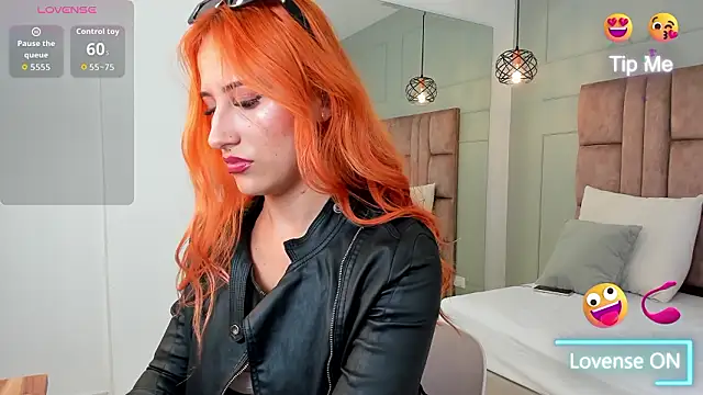 saray marquez online show from March 13, 11:50 am