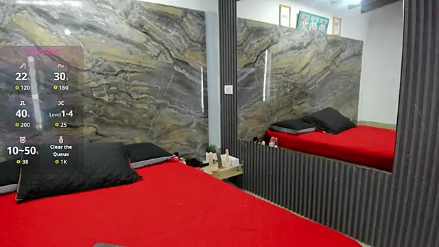 Gretchenn online show from November 27, 8:33 pm