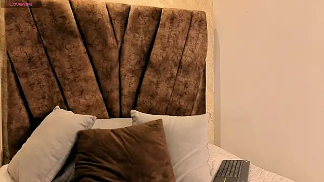 Miagomezx online show from February 4, 6:58 pm