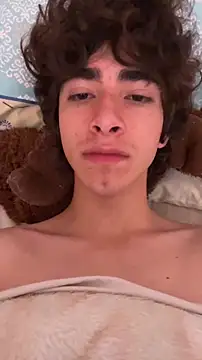 Nude Boy18 online show from October 18, 4:52 pm