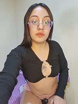StefaniaFoxx  online show from May 14, 5:36 am