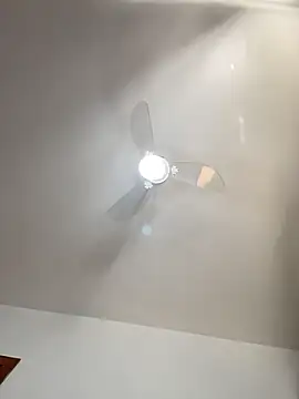 lucioliveira online show from March 31, 2:06 pm