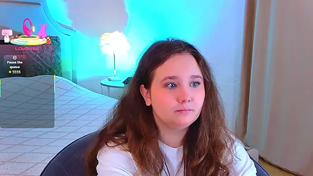 VelvetVixenCute online show from September 23, 5:21 am