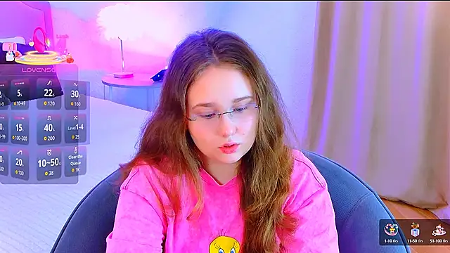 VelvetVixenCute online show from October 14, 5:19 am