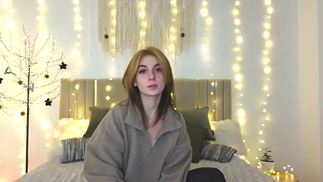 Little mia   online show from January 15, 10:35 pm