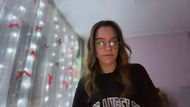 Snapshot of Vietero chatting on February 10, 12:15 am Vietero online show from February 10, 12:15 am