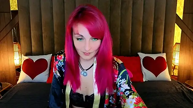 Snapshot of BrandyBloom chatting on March 10, 8:14 pm BrandyBloom online show from March 10, 8:14 pm