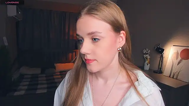 Snapshot of OdellaFrake chatting on September 18, 7:16 pm OdellaFrake online show from September 18, 7:16 pm