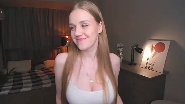 Snapshot of OdellaFrake chatting on September 24, 7:50 pm OdellaFrake online show from September 24, 7:50 pm