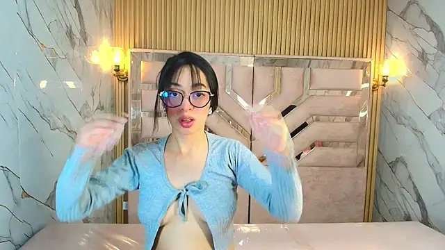 zoe r  online show from October 8, 3:04 am