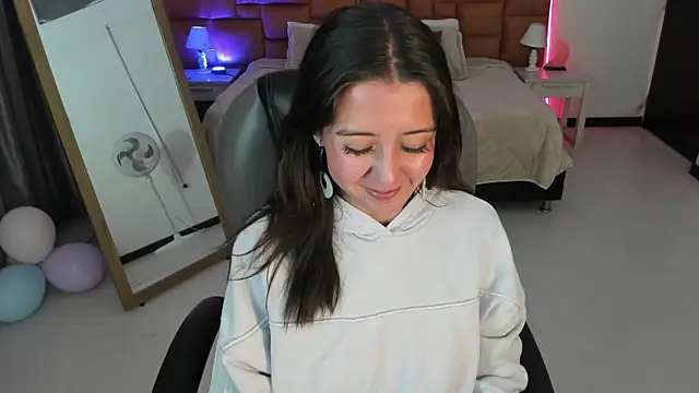 Catti Brie online show from April 22, 11:23 am