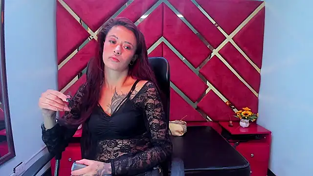 Snapshot of Kataleya_Luck chatting on December 4, 2:54 am Kataleya Luck online show from December 4, 2:54 am