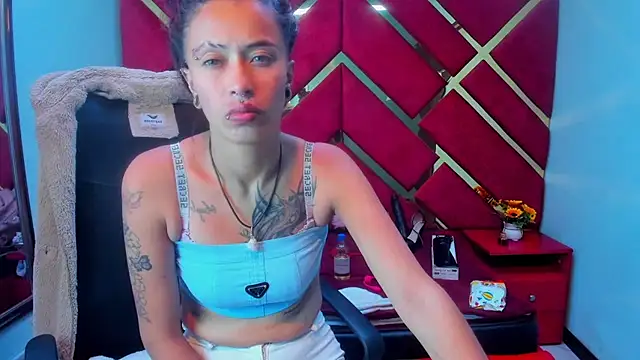 Snapshot of Kataleya_Luck chatting on December 19, 3:57 am Kataleya Luck online show from December 19, 3:57 am