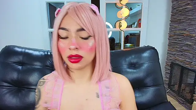 Snapshot of miss___abigail chatting on October 8, 2:31 am miss abigail online show from October 8, 2:31 am