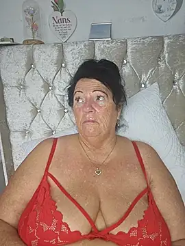 Angeldelightt online show from October 15, 8:47 am