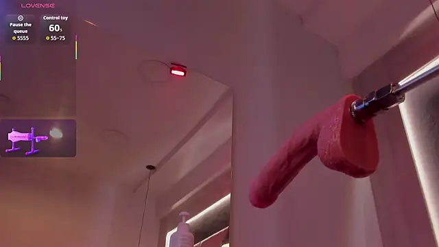 Snapshot of SophiieEvanss chatting on September 11, 3:50 am SophiieEvanss online show from September 11, 3:50 am