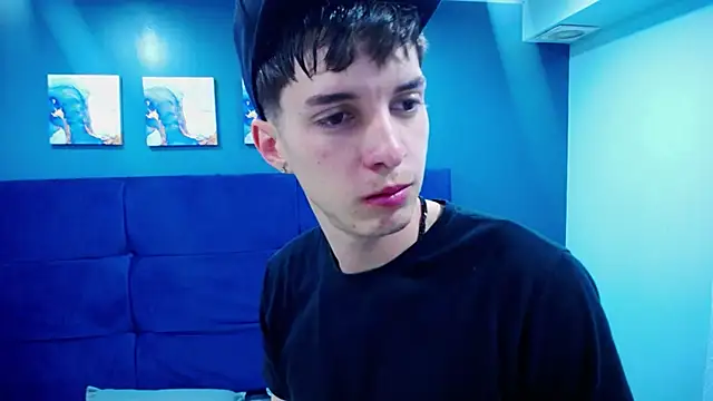 Jheampiiero online show from September 19, 1:23 pm