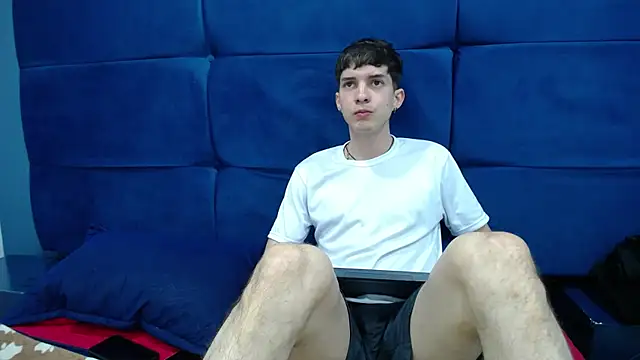 Jheampiiero online show from October 12, 1:43 pm