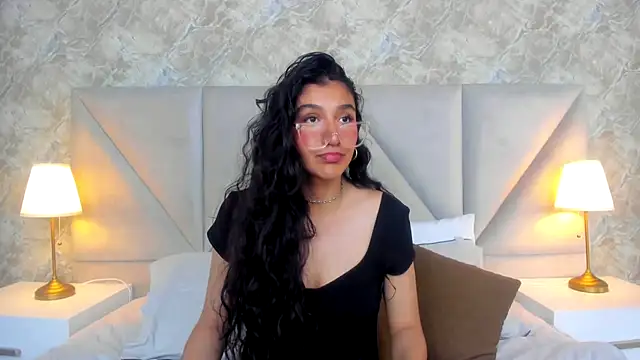 ValentiinaCruz online show from October 28, 10:45 pm