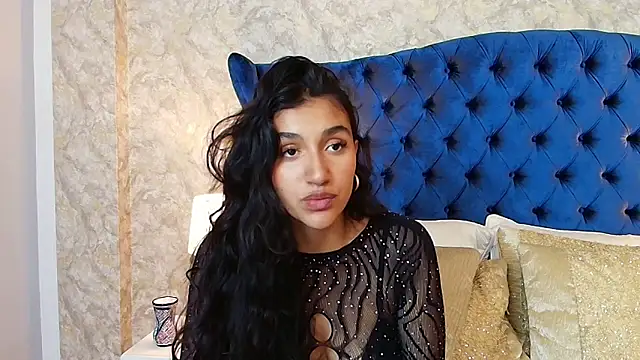 ValentiinaCruz online show from November 22, 8:52 pm