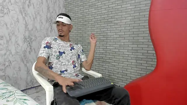 Sexvergon 26 online show from November 30, 7:40 pm