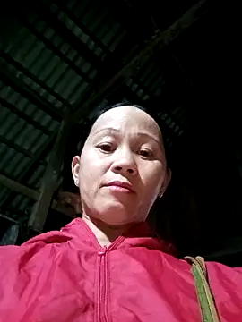 Snapshot of MaiHoa69 chatting on October 22, 12:27 pm MaiHoa69 online show from October 22, 12:27 pm